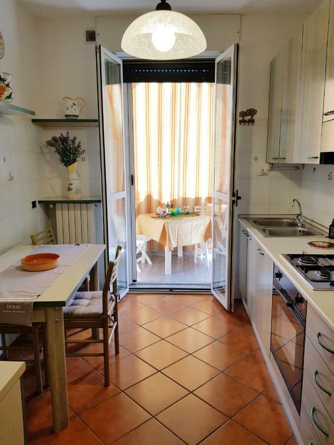 Moncalvo In Relax Apartment ภายนอก รูปภาพ